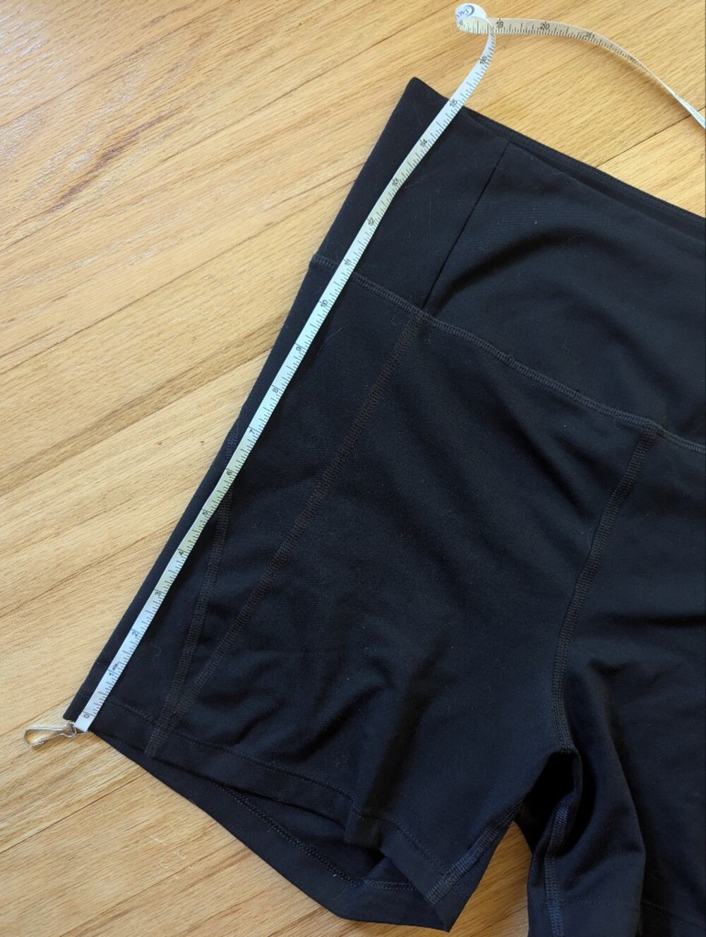 Girlfriend Collective 4.5" Bike Shorts - Picture 8 of 8